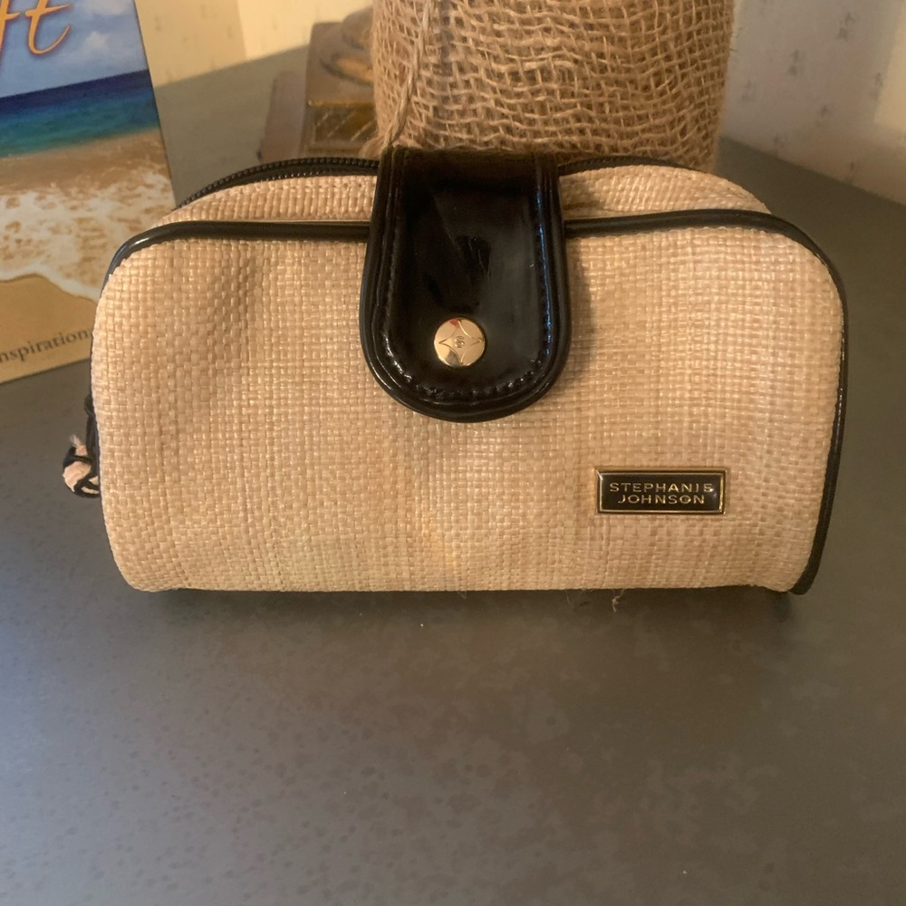 Stephanie Johnson , LOOKS NEW, cosmetic bag, RAFFIA look with BLACK trim.